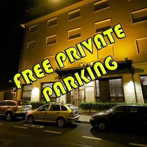 Hotel Milano, Pistoia